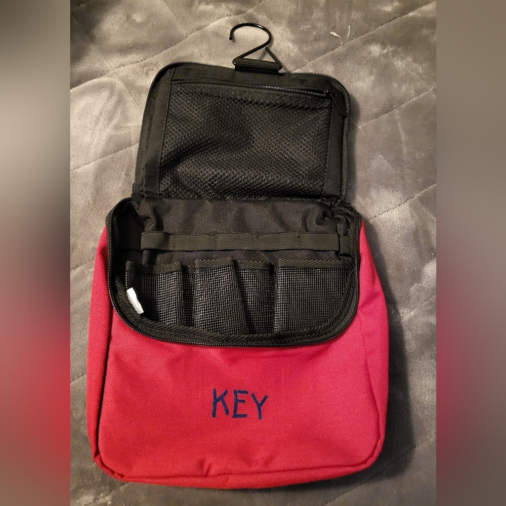 Hanging Tolitery Bag For Travel